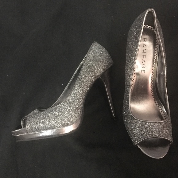Black and grey sparkly heals - Picture 4 of 4